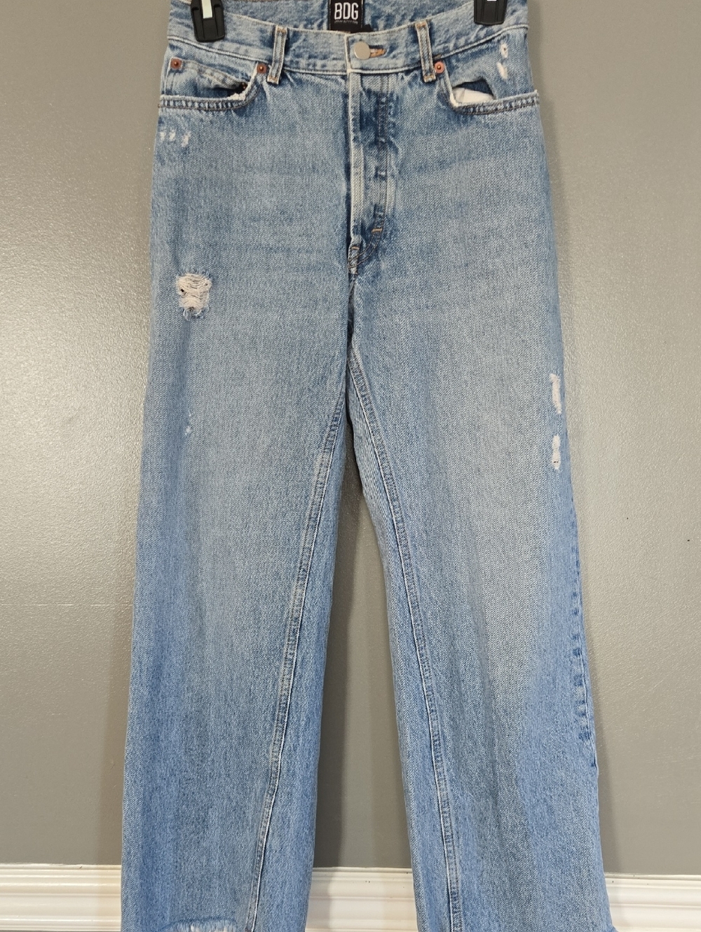 BDG Faded Blue High-Rise Straight Jeans with Light Distressing